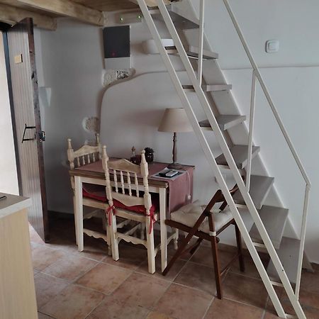 Loggia Traditional Suites 레팀노 객실 사진