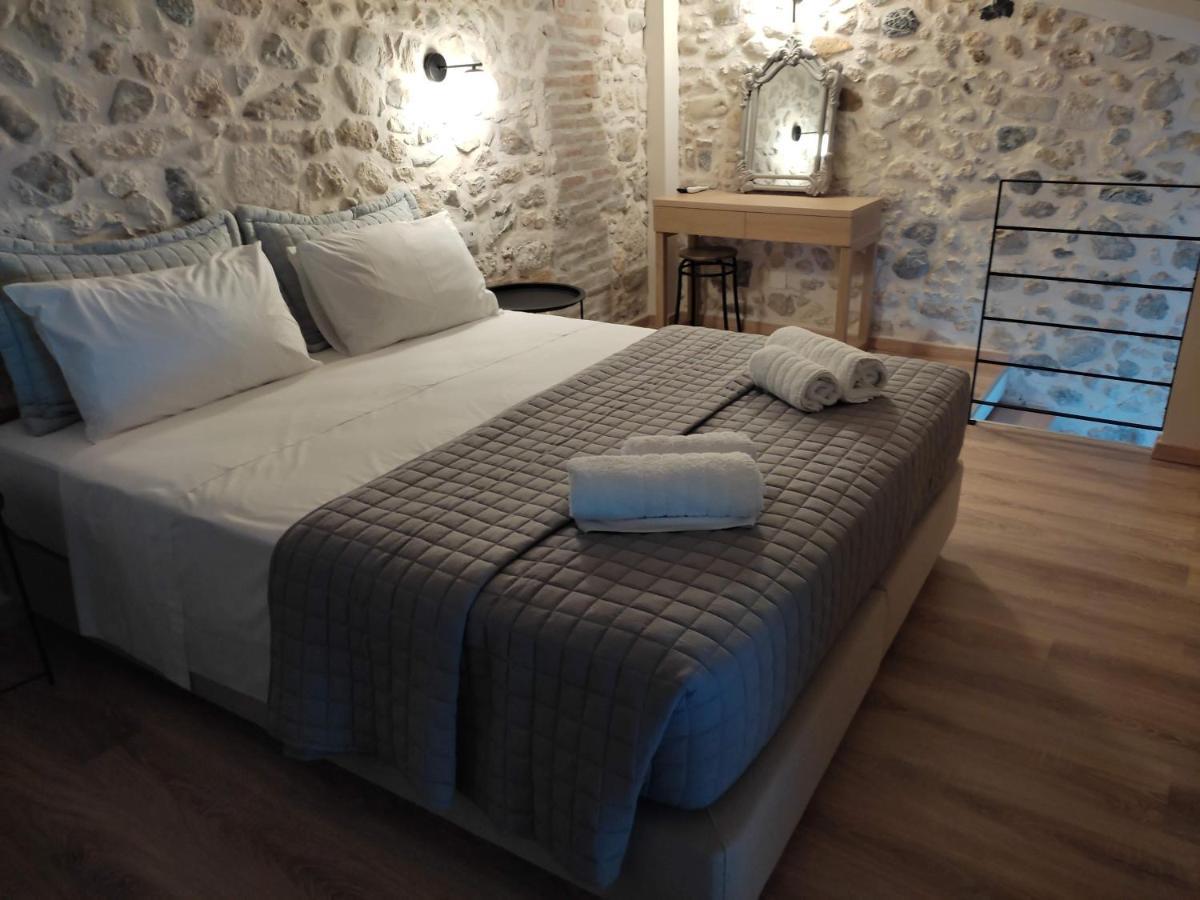Loggia Traditional Suites 레팀노 객실 사진