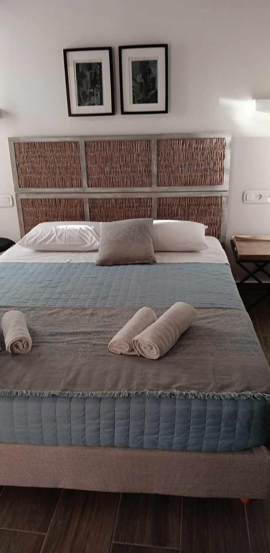 Loggia Traditional Suites 레팀노 외부 사진